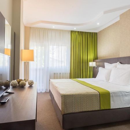 Hotel Alex Galaţi エクステリア 写真