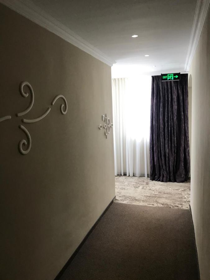 Hotel Alex Galaţi エクステリア 写真